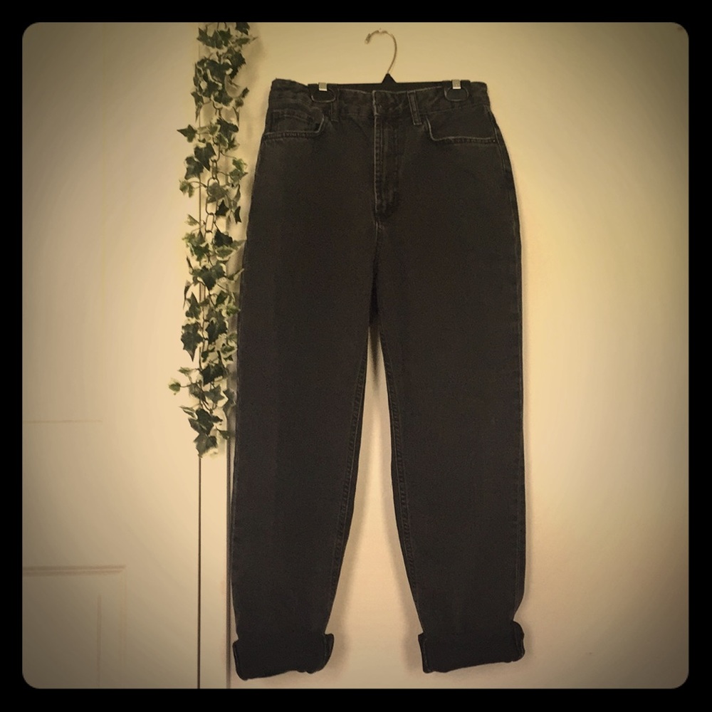 Black mom jeans